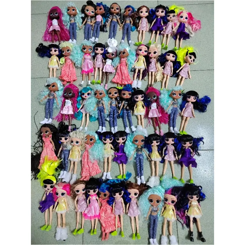 1/7 Doll with Clothes Joints Movable 1 Pieces Random Sister  Dress Up Toys for Children Girls