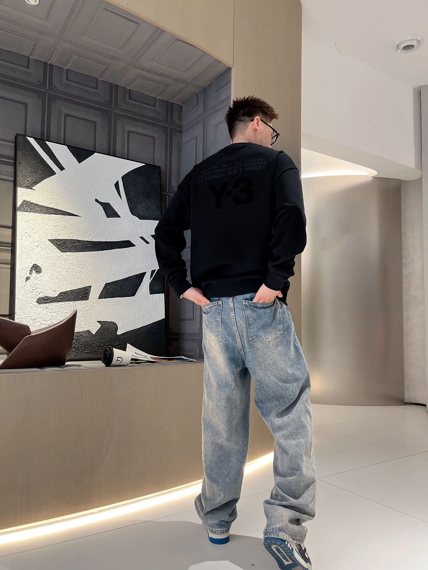 Рисунок 2 - Толстовка Y3 Yamamoto с надписью Yohji