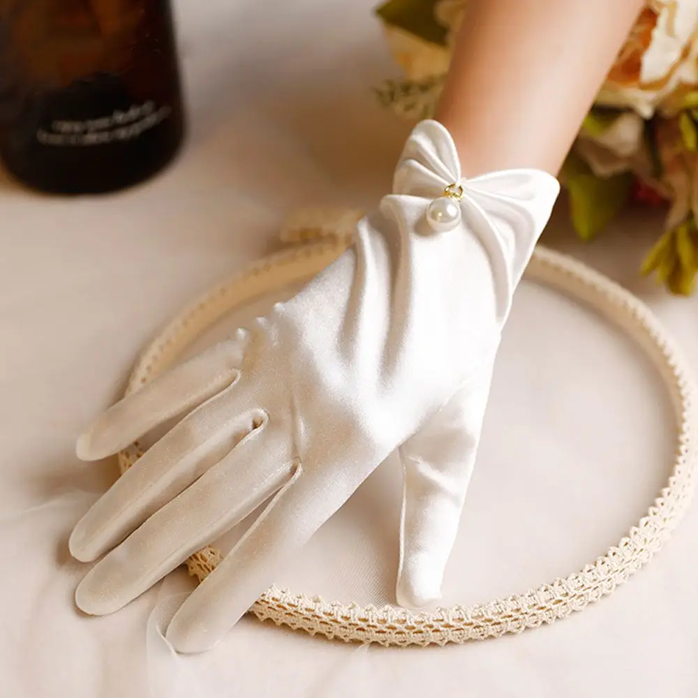 

Anti-UV Temperament Lolita JK Bridal Five Finger Satin Korean Driving Mittens Women Wedding Gloves Full Finger Gloves Pearl