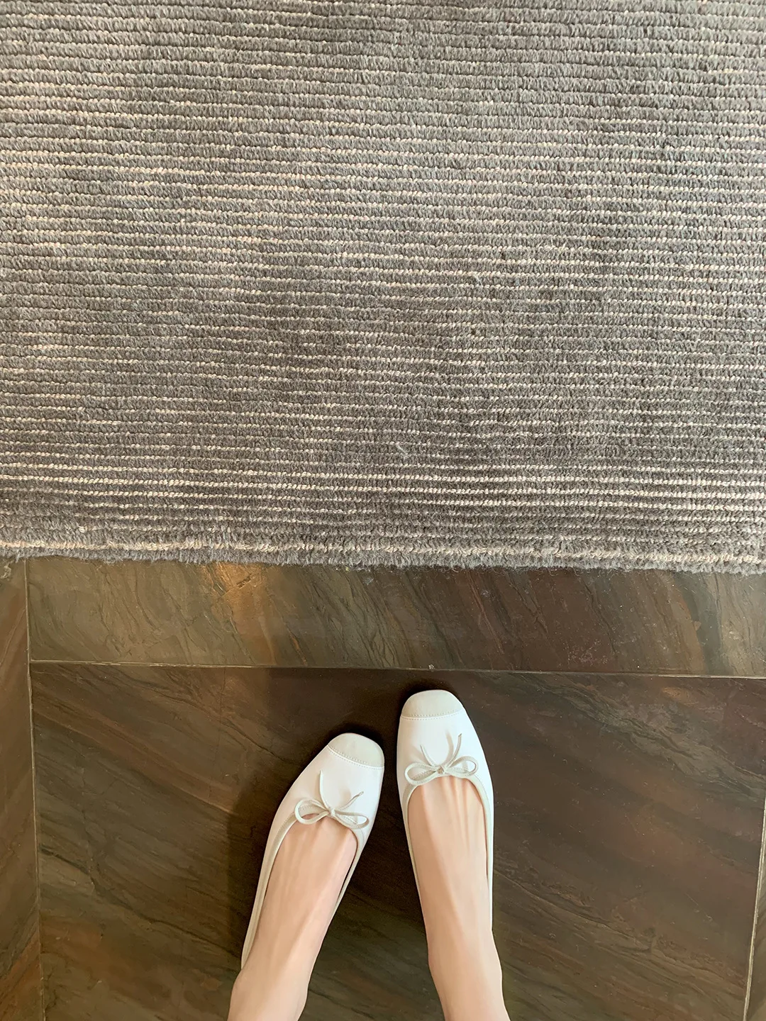 2023 Sweet Bowtie Shoes Woman Silk&Leather Patchwork Ballerinas Ladies Square Pig Nose Toe Mocasines Femmes Silver Flats Ballets 2