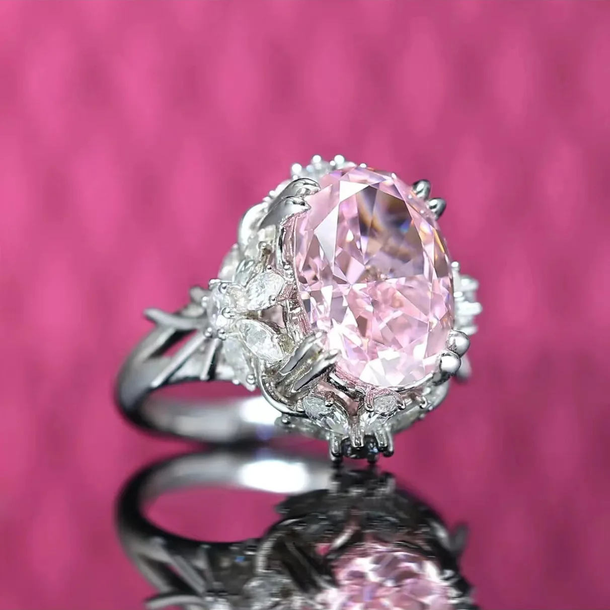 

Big carat super sparkling Argyle pink diamond flourishing peach blossom ring live explosion royal sapphire female ring