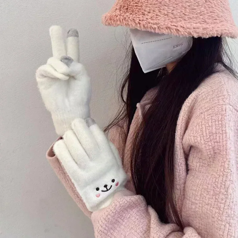 

New embroidered gloves female cute cartoon smiley bear touch screen winter warm and winterproof male knitting