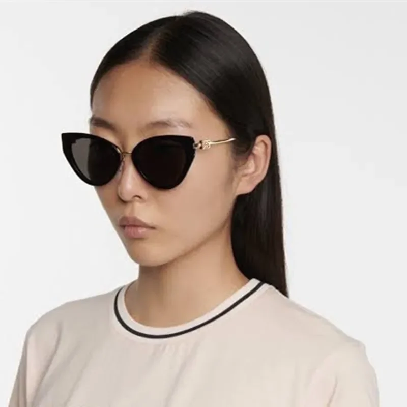 

Classic Cat Eye Style Sunglasses Woman Vintage Gradient Sun Glasses Shades Female Retro Designer Sexy Cateye Mirror Sunglass