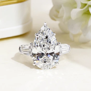 Pear Cut Diamond Ring