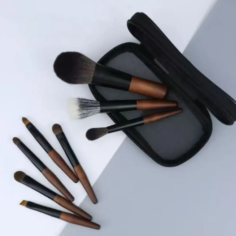 12Pcs Wood Handle Lip Liner Brush Set Furry Bristles Compact Concealer Brush Set With Storage Box Mini Makeup Brush Set Travel
