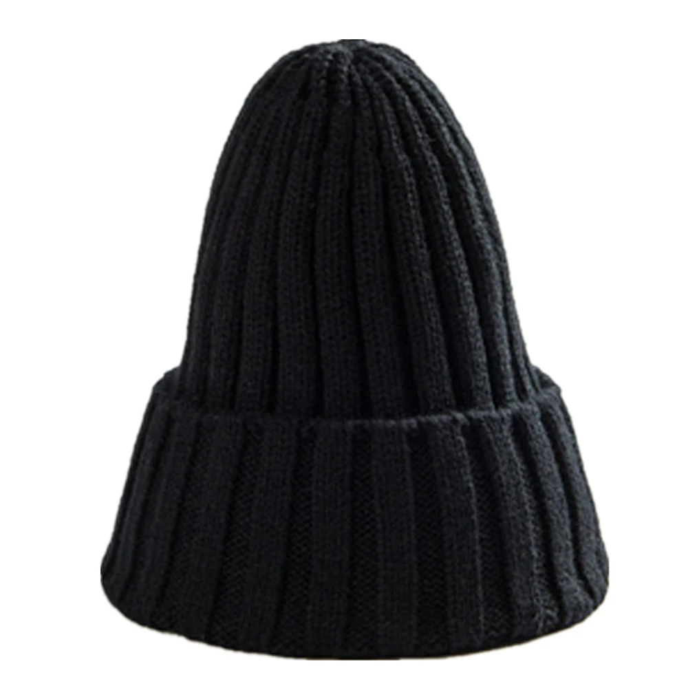 

Knitted Solid Edge Curl Colored Woolen Men's and Women's Ear Protection Warm Fitting Hood Autumn and Winter Hat Trend