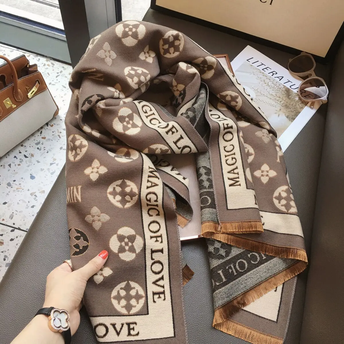 Luxury Brand Women Letter Scarf Winter Scarf Cashmere Warm Ladies Scarf  Ladies Thickening Soft Shawl Wrap