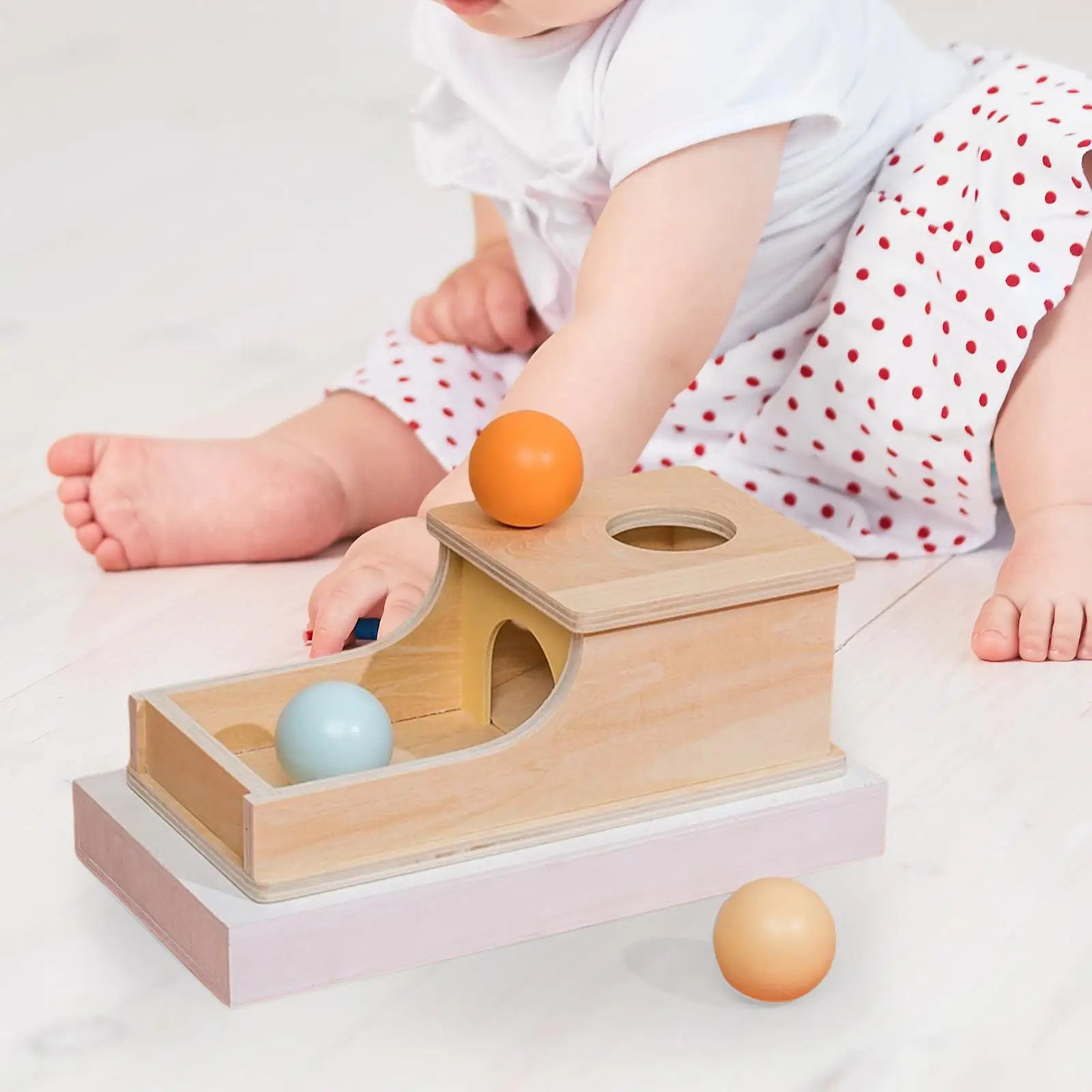 

Wooden Object Permanence Box with Tray Three Balls for 1 Year Old Babies
