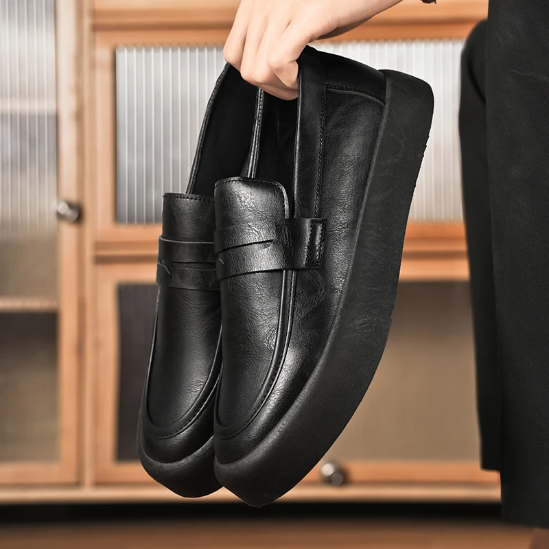 Men's Loafers for Spring, Large Size, Round-Toe Men's Moccasins, Slip-On Casual Shoes, Simple and Lightweight - 5