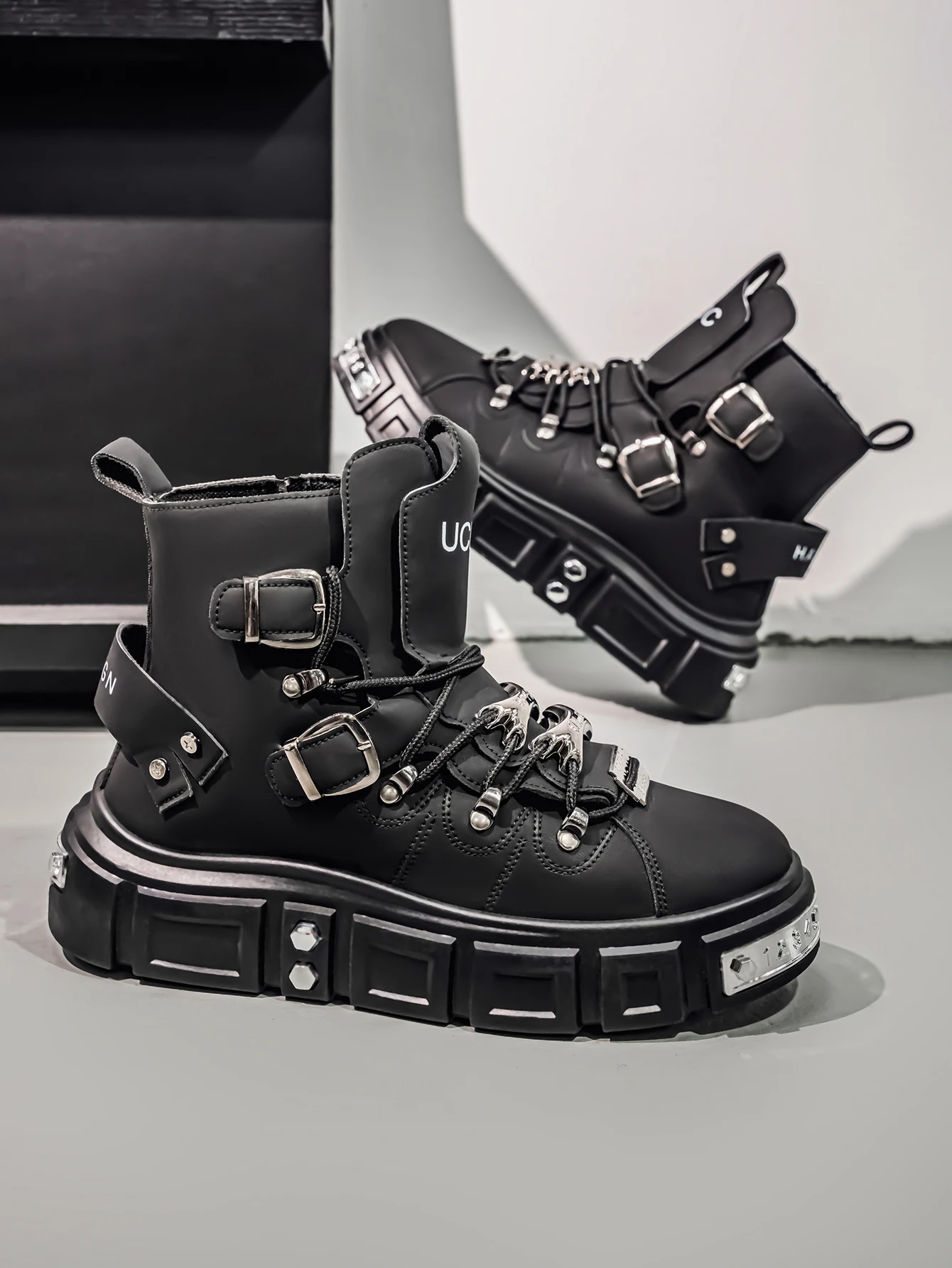 Men's Hip Hop Punk Rock Rivet Shoes Outdoor Motorcycle Gothic