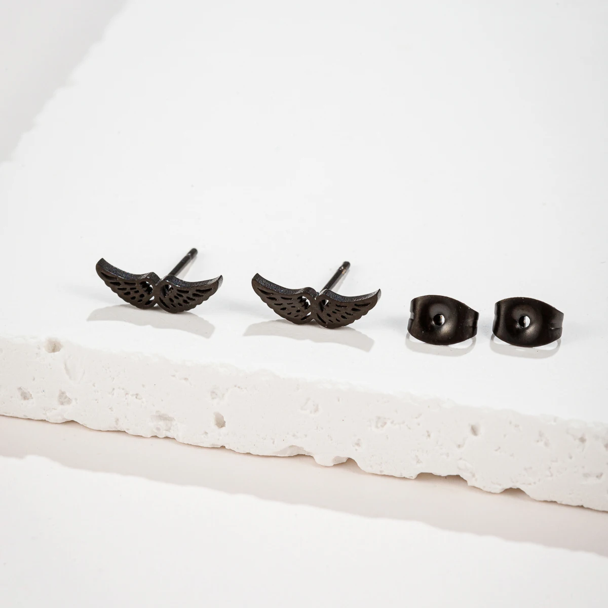 Kleine Edelstahl Medizinische Flügel Logo Schlange Sticks Stud Ohrringe Für Frauen Mode Schmuck Schutz Geschenke Aretes De Mujer – Detail 8