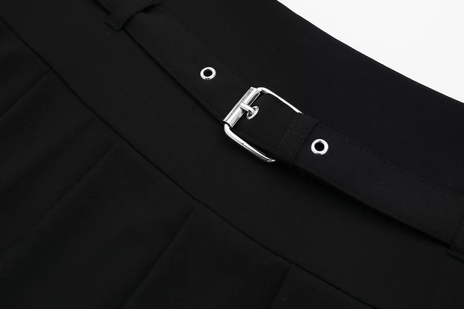 2024 frauen Mode Vintage Chic Röcke Solid Black Hohe Taille Gürtel Dekoration Röcke Weibliche Sweetwear Stil Mini Röcke – Detail 5