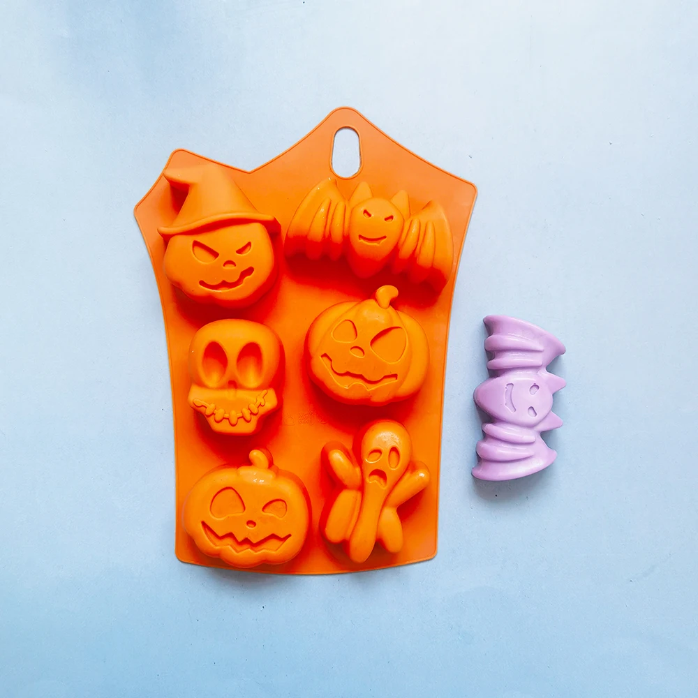 Halloween Pumpkin Skull Bat Handmade Soap Mold Silicone Candle Mold Holiday Party Decoration Tools Bread Cake Baking Mould