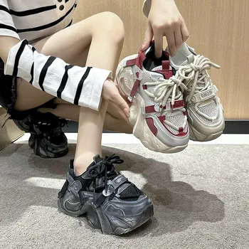 2024 새로운 여름 여성 신발 노인 신발 두꺼운 단독 강화 아치 캐주얼 통기성 스포츠