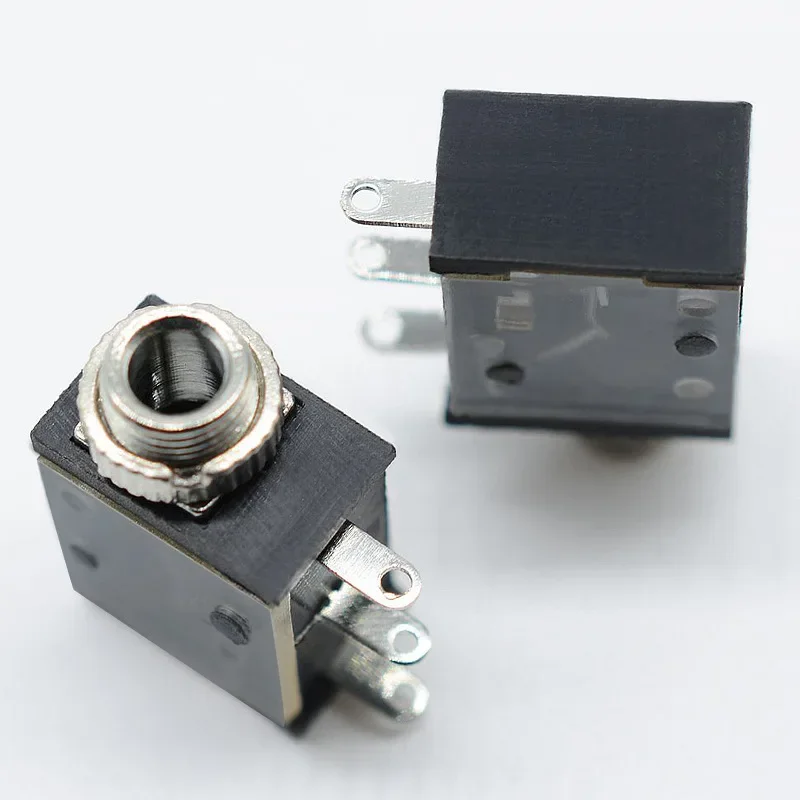 PJ-323M Headphone Connector 3.5 Power socket 3 pins with 3.5mm audio socket female base