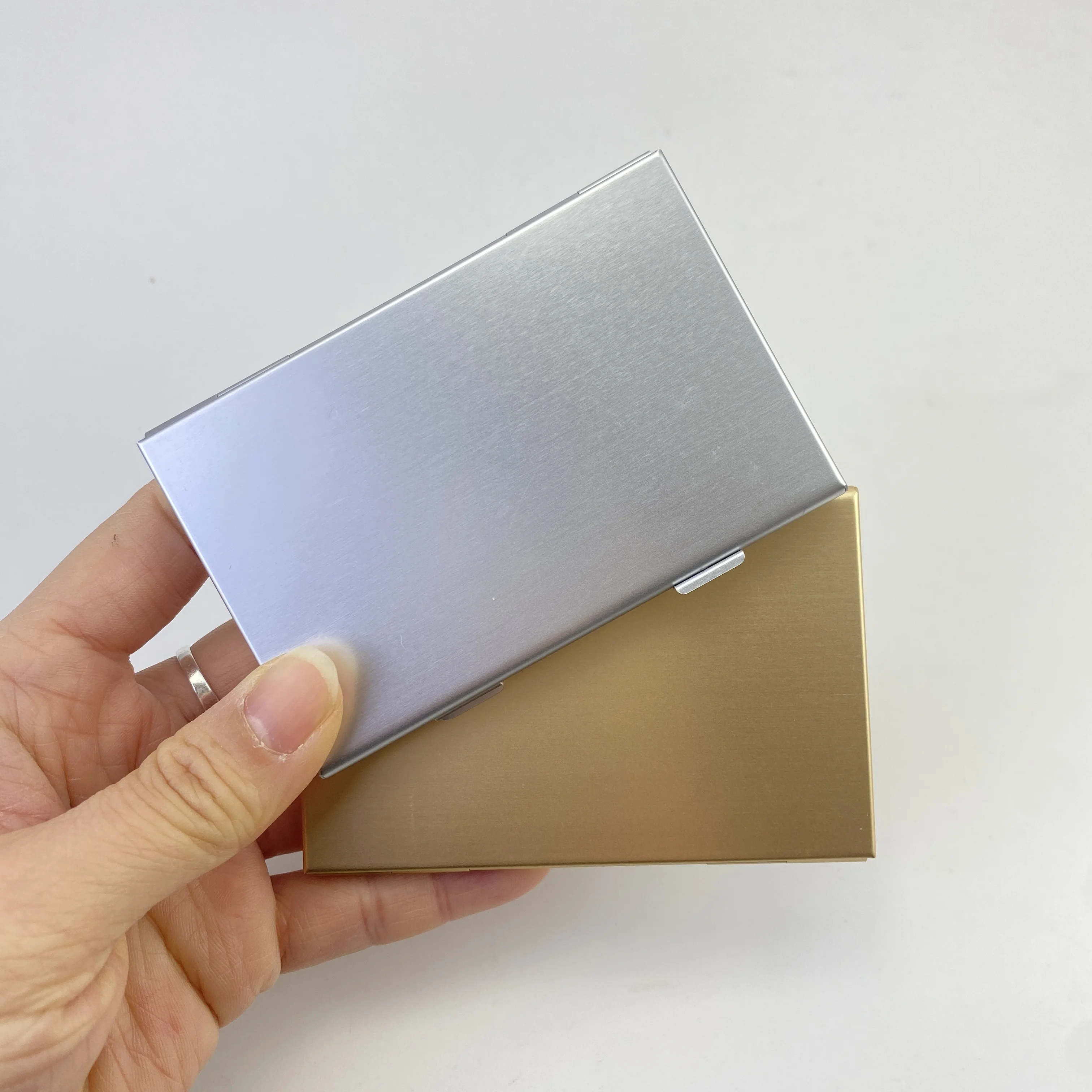 Sleek Aluminum Dual-Layer Magnetic Refillable Makeup Palette