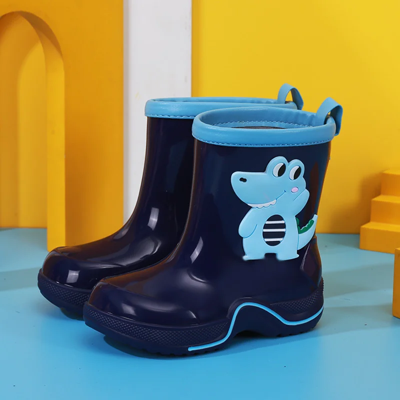 thumbnail image 1 of Botas de lluvia impermeables y elásticas de cocodrilo para niños, Botas de lluvia gruesas de dibujos animados para niños y niñas, 1 of 4
