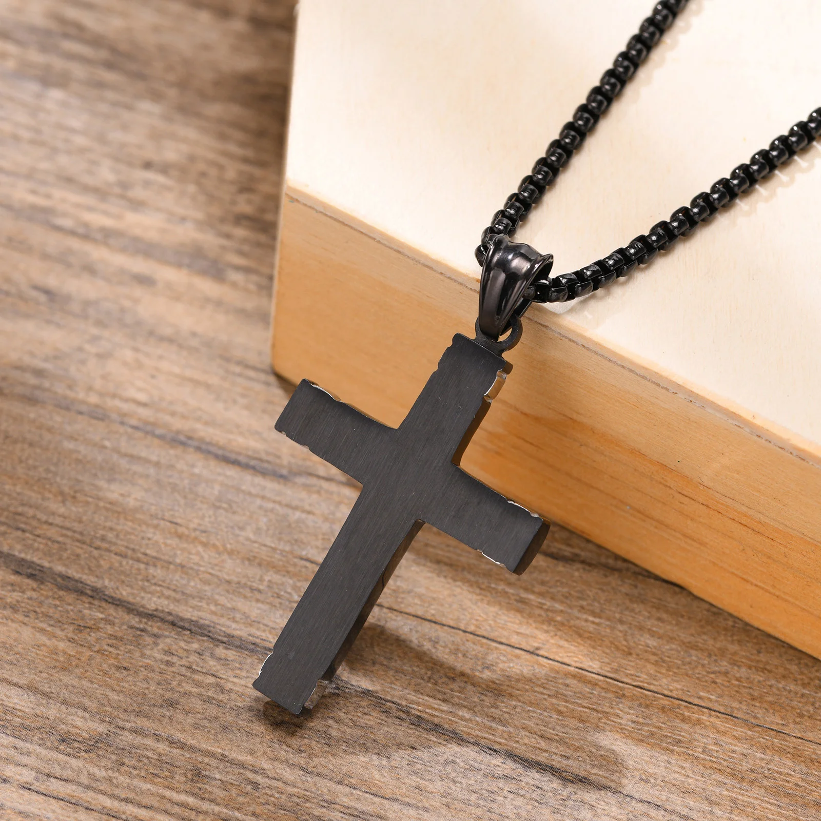 Amazon.com: Los Tesoros de Claudia, Cross Necklace for women and men, 925  sterling silver cross pendant, Thick cross design, rubber necklace with  silver terminals 17.7 inch. : Clothing, Shoes & Jewelry