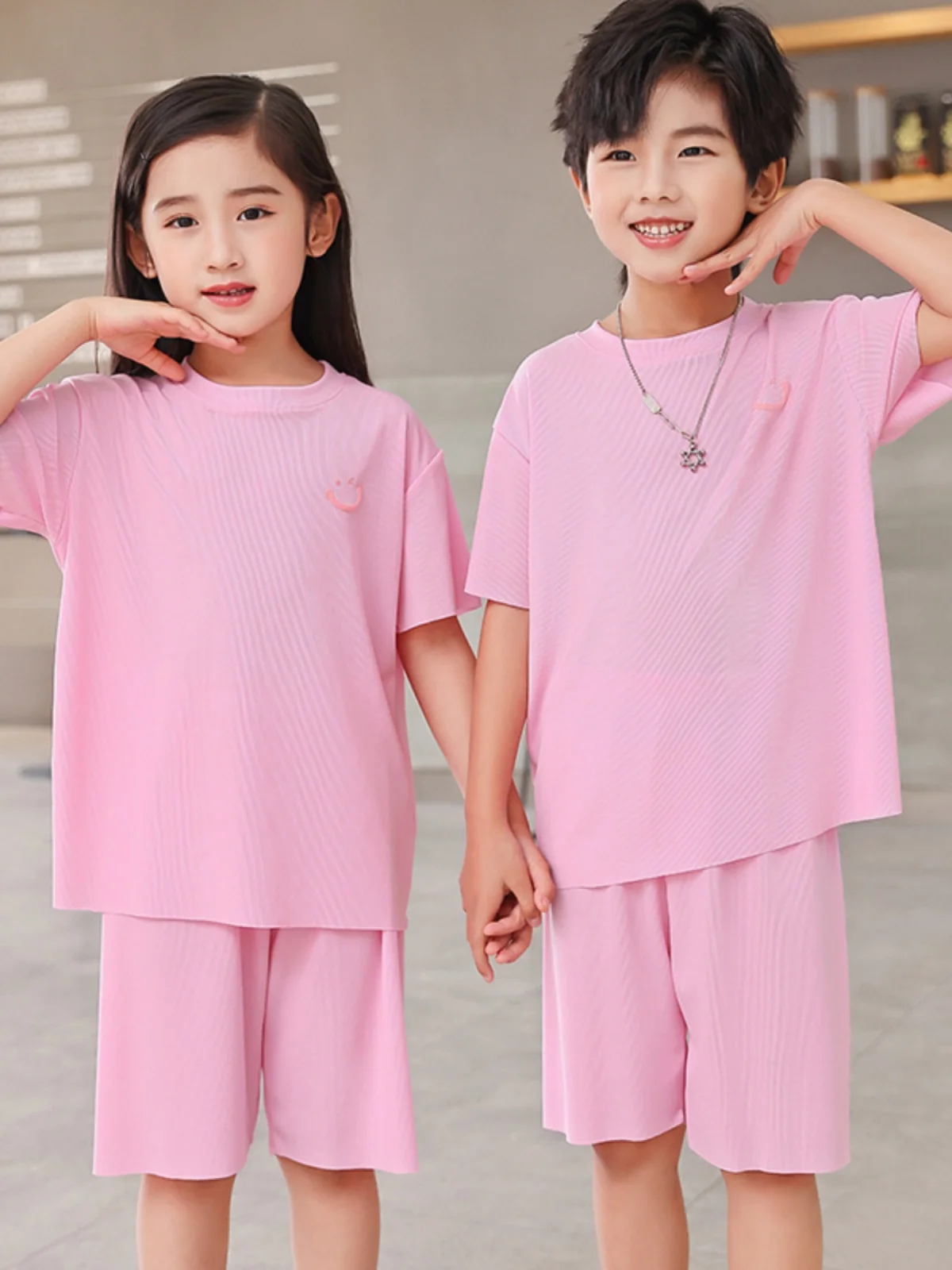 아동용 아이스 실크 잠옷 여름 얇은 반팔 반바지 2피스 세트 큰 사이즈 아동 홈웨어 세트 여름 스타일 유니섹스