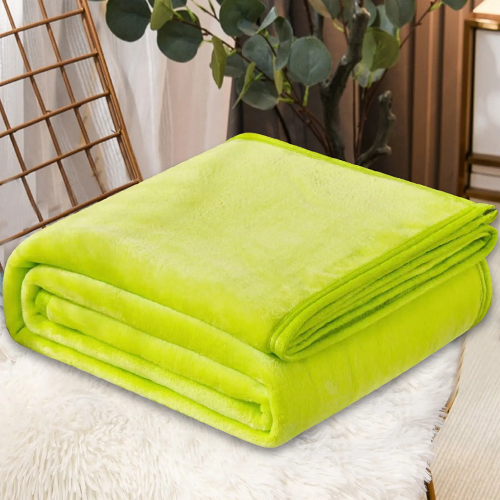Luxurious Fleece Throw Blanket – Extra Soft, Warm, and Lightweight Plush Microfiber