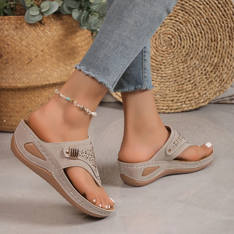 Bling Crystal Soft Platform Sandals Women Summer 2025 Clip Toe Non-Slip Wedge Sandals Woman Thick Bottom Casual Flip Flops