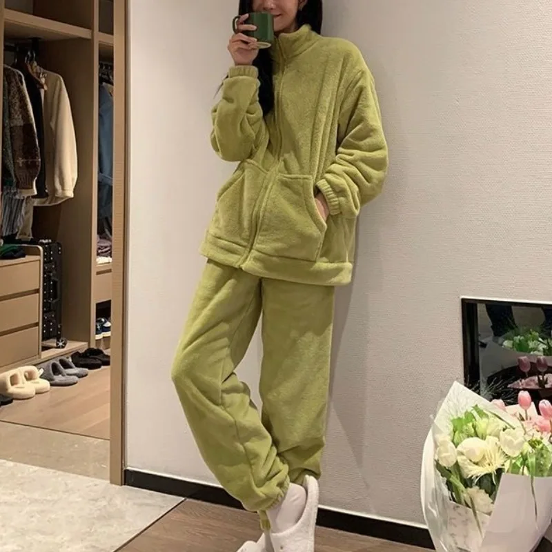 

2023Women's Autumn Winter Fashionable Solid Color Round Neck Long Sleeved Loose Zippered Pocket Casual Western-style Pajama Set