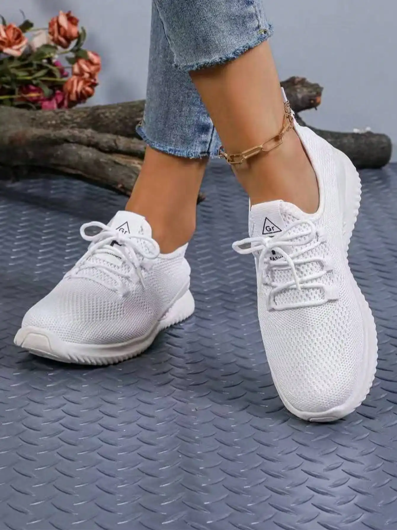 Women's Lightweight Walking Sneakers Breathable Mesh Upper Non-Slip Outsole Comfortable Slip-On Casual Shoes 5