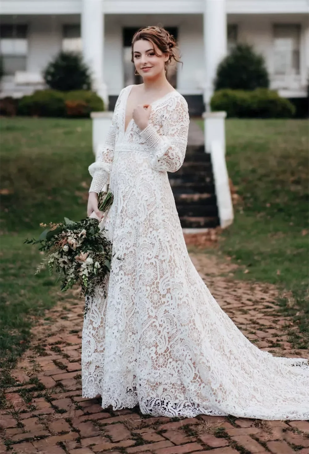 Boho Long Sleeve Lace Bohemian Wedding Dress Deep V Open Back Bridal Gown Scalloped Train Country Rustic Outdoor Dresses