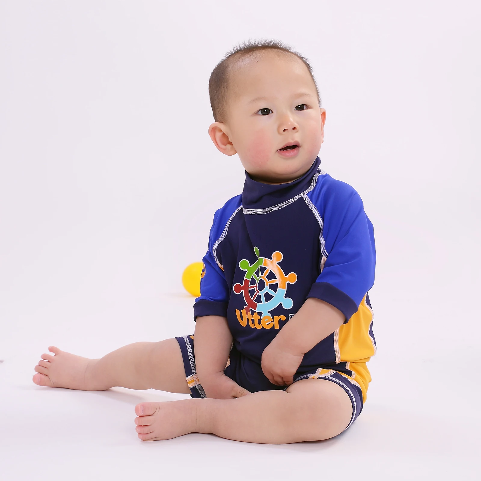Toddler Kids Boys Swimsuits Sun Protection, Short Sleeves Swimwear for Beach, Swim Top and Swim Shorts