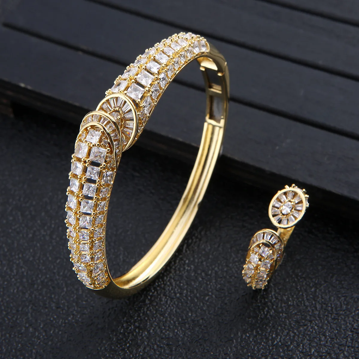 

Luxury Zircon Jewelry Set For Women Ladies Bracelets Bangle Cuff Ring Dubai Arabia Morocco Wedding Party Celebration Accessory