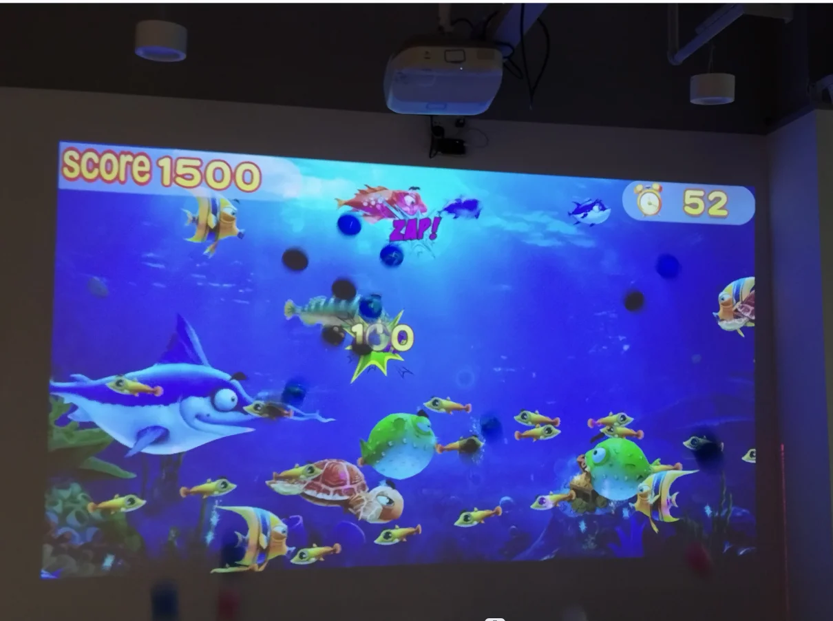 Sistema de proyección interactivo de 30 a 400 pulgadas, pantalla Led holográfica, Software publicitario, vídeo, piezas, eventos, patio de juegos