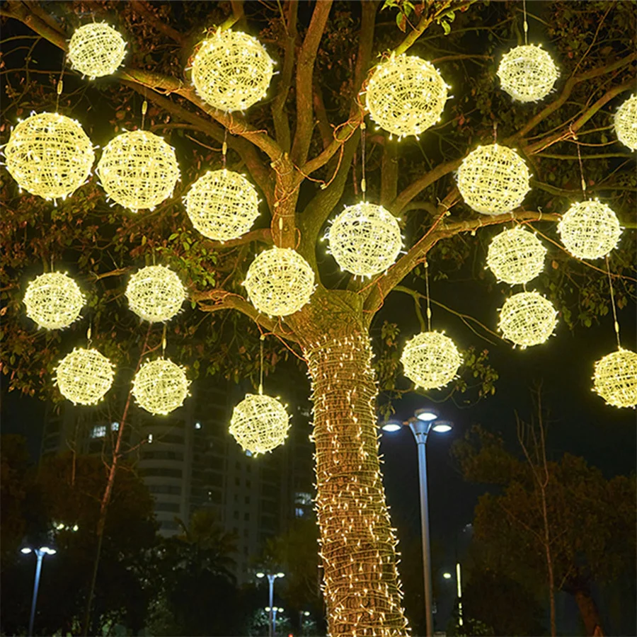 thumbnail image 2 of Guirnalda de luces navideñas de 30 cm con forma de bola de ratán, para exteriores, para bodas, fiestas, decoración de jardín, 2 of 5