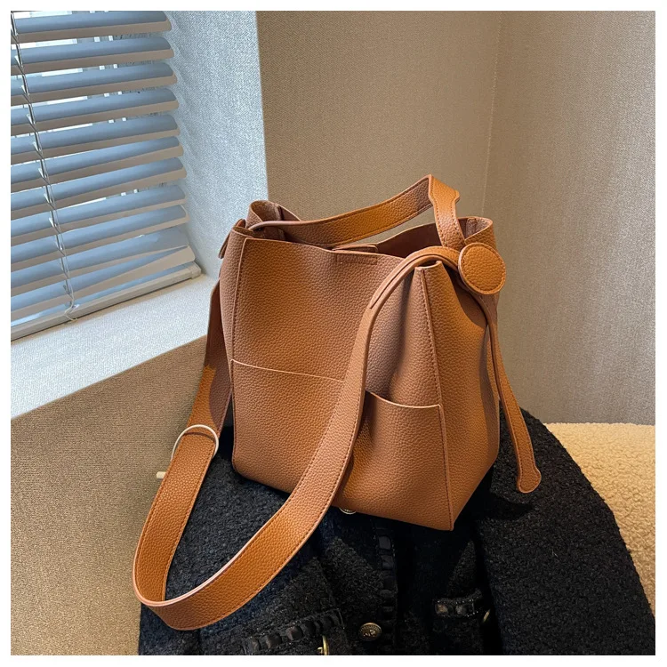 Fashion Pu Bucket Bag Handbag Women's High-end One-shoulder Diagonal Bag Large-capacity Commuter Tote Bag Underarm Bags 2023