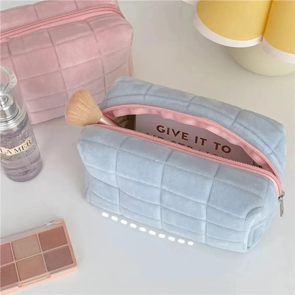 Cosmetic Storage Bag Solid Fur Large Women Zipper Makeup Organizer Handbag Stationery Pencil Case Travel Make Up Toiletry Punch