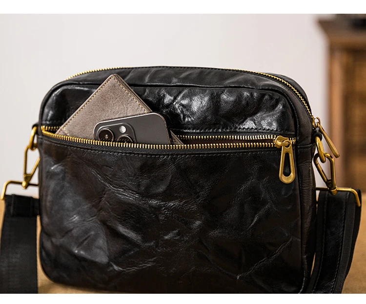 Vintage lässige schwarze Umhängetasche aus pflanzlich gegerbtem Rindsleder für Herren, Wochenende, Outdoor-Reisen, natürliche Umhängetasche aus echtem Leder – Detail 15
