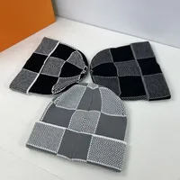 Nouvelle Collection 2025 – Bonnet Tricoté à Carreaux pour Femme – Automne Hiver – Chapeau Chaud et Respirant à Bord Relevé – Style Original et Confortable 1