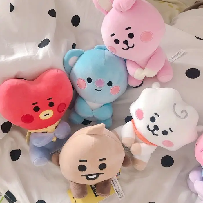 Boneca de pelúcia macia, brinquedos de pelúcia, mini chaveiro kawaii, brinde com pingente para crianças, periféricos BT21 12-22cm