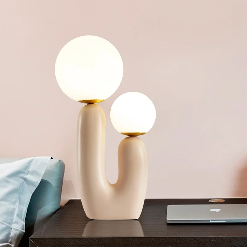 

Modern LED Cactus Table Lamp Nordic Bedside Bedroom Living Dining Room Decor Light Luster Fixtures Cute Lamp