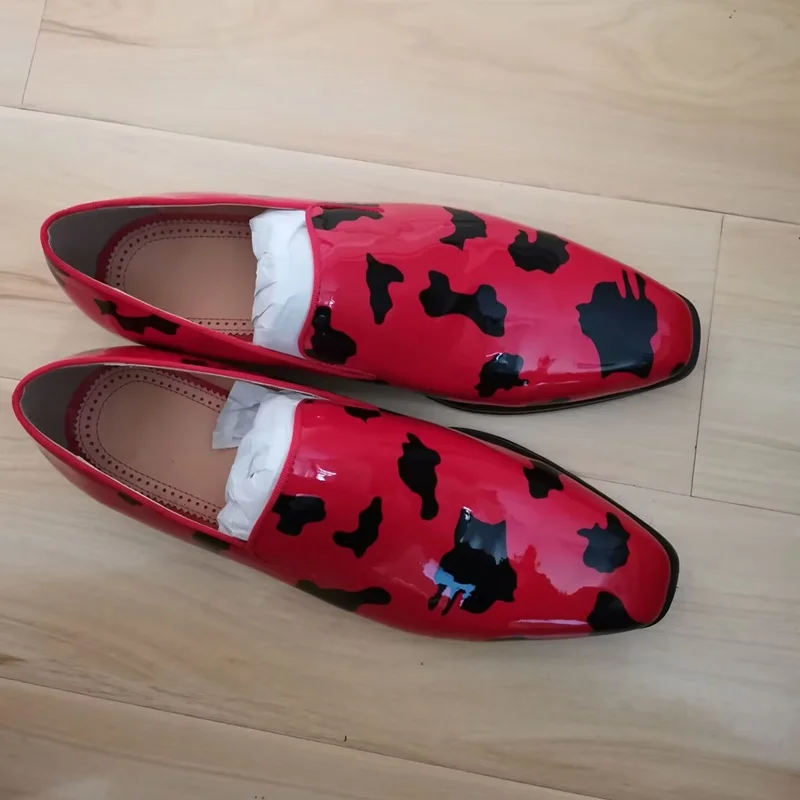 Loafers de couro de patente vermelho loubuten brilhando sapatos de vestido dos homens apartamentos sapatos de casamento de festa de luxo sapatos de grife para homem