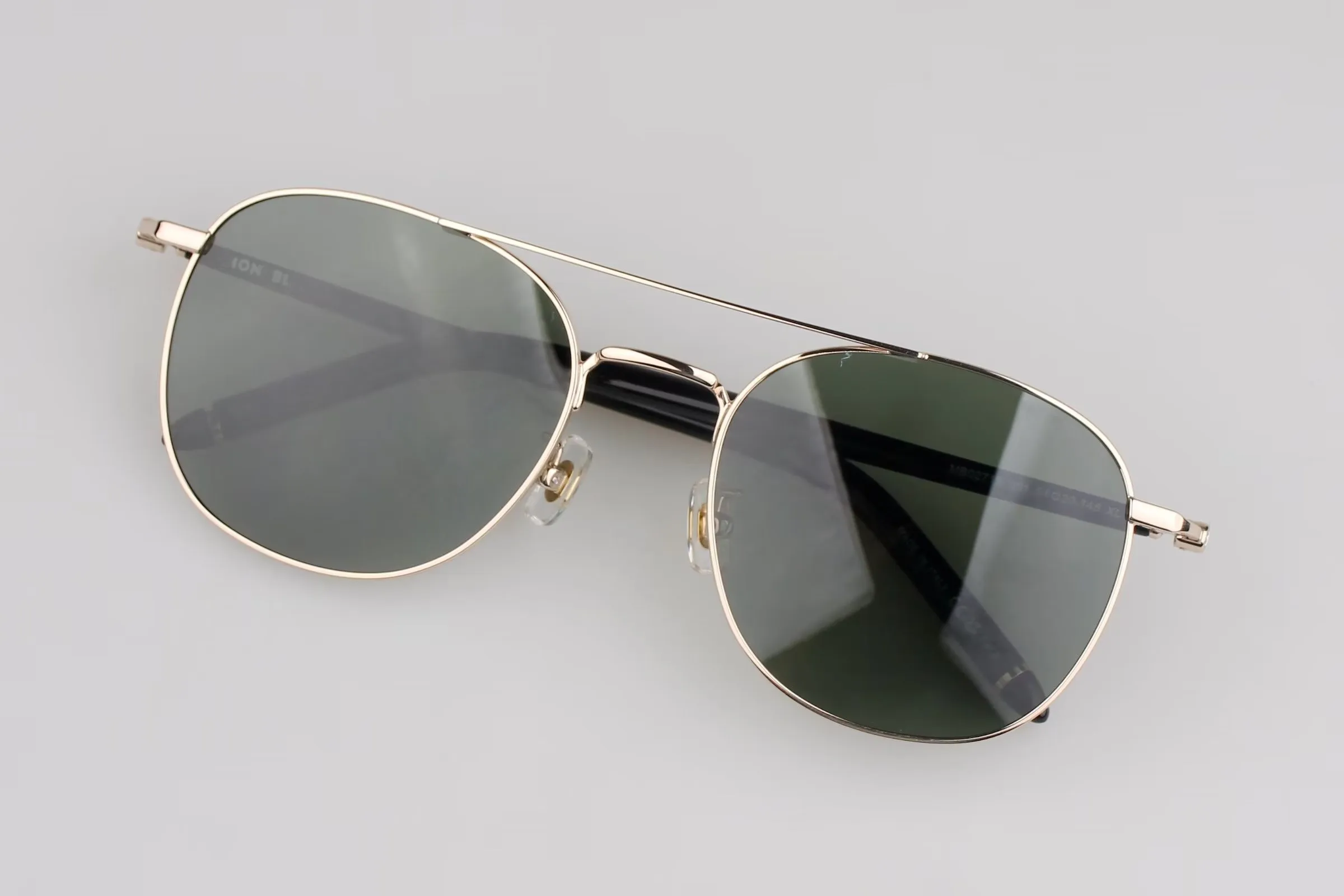 

Outdoor Driving Men's Sunglasses Leisure Fashionable Women's Anti Strong Light And Anti UV Sunglasses Beach Polarizer MB0271