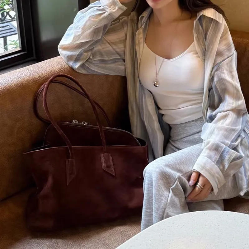 Hot Selling Faux Suede Solid Color Fashionable Versatile Handbag 2025 High Quality Product Large Capacity Women's Shoulder Bags