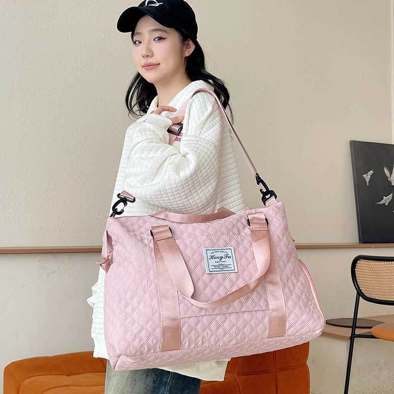 Popular travel tote bag Multifunctional Nylon Fabric Leisure zipper convenient Fitness for women weekend duffle bag