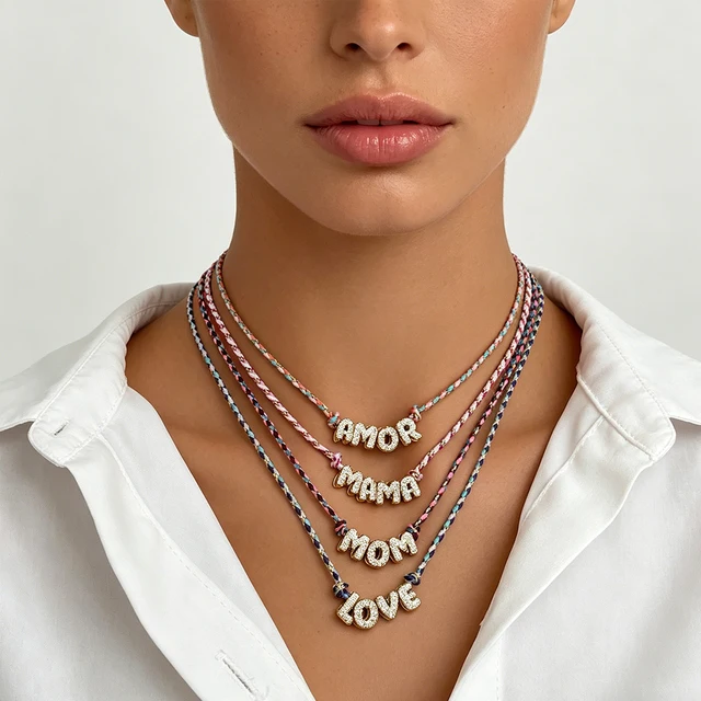 Nouveaux Colliers Pendentifs Lettres Initiales « Mom Love Mama » au Design Coloré, Collier Lettre Zircon « MOM LOVE » Tendance, Cadeaux Fête des Mères