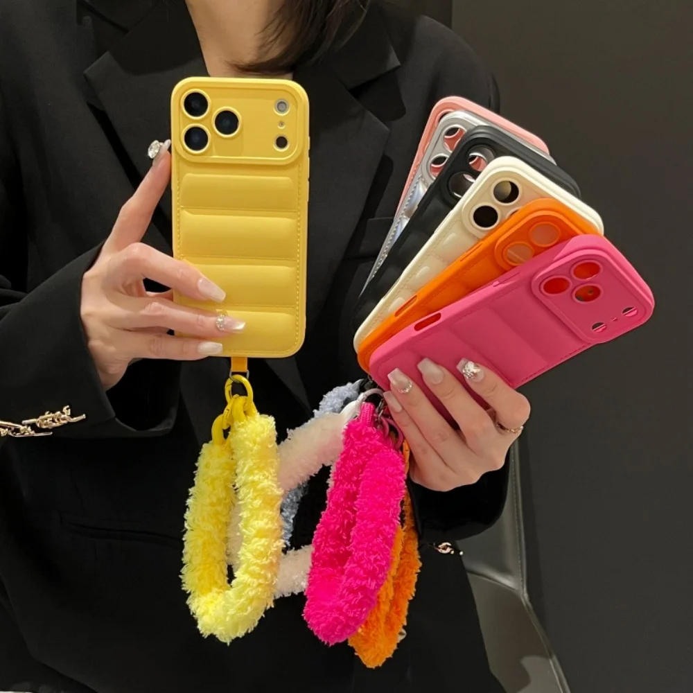 Luxury and Fashionable Plush Wristband - Winter Protective Cover