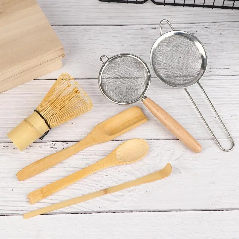 4Pcs Matcha Whisk Set Handmade Bamboo Matcha Whisk Traditional Tea Scoop Deep Scoop Tea Strainer Clear Whisk Storage Holder