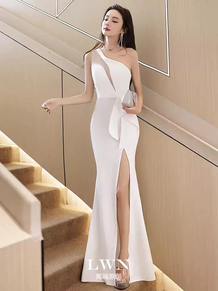 

2023 New Sexy White One-Shoulder Party Long Dresses Fashion Mermaid Floor-Length Evening Dress Elegant Vent Hem Women's Clothing