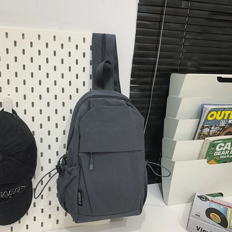 Myco 2-in-1-Brustrucksack für Männer und Frauen – leichte Wander-Tragetasche mit USB-Ladeanschluss und RFID-Blockierung (Reisen/Fitnessstudio/Dai). – Detail 9