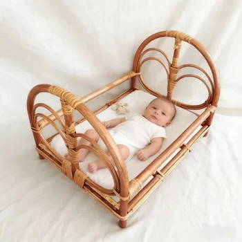 Accessori per Fotografia Neonati: Cesto in Bambù, Lettino e Contenitore in Rattan Essenziali per Pose e Servizi Fotografici in Studio