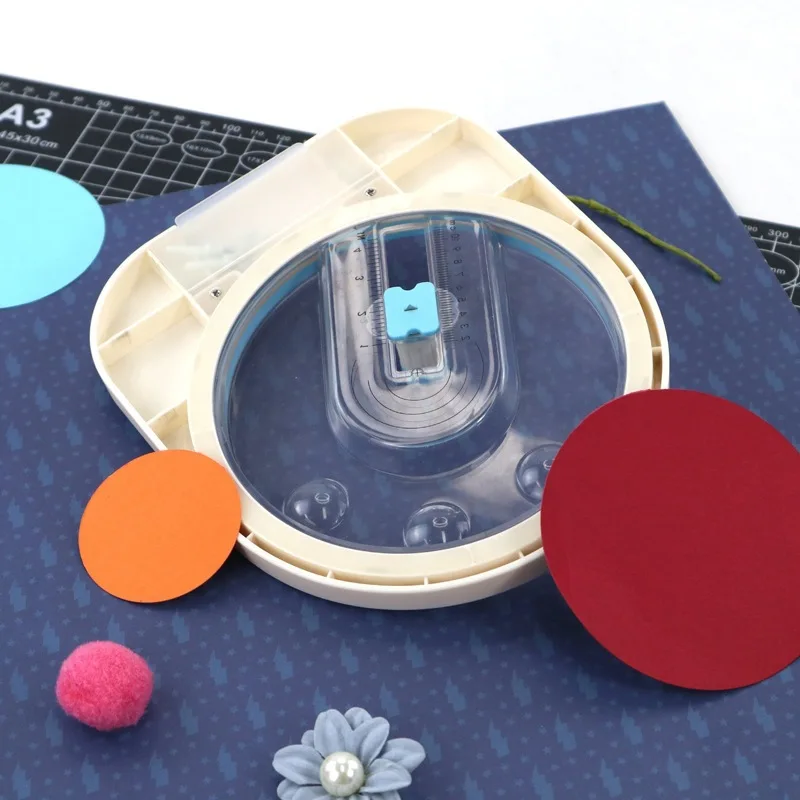 360 ° Taglierina per Angoli Arrotondati, Mini Taglierina Manuale Rotante per Carta, Perforatore per Immagini Rotonde - immagine 3