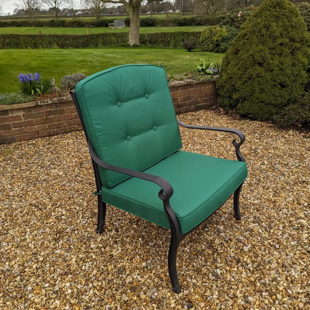 Cast Aluminum Outdoor Sofa with Cushion for Garden Use